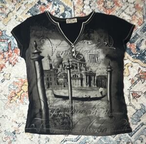 Blue Canyon Black/Gray Venice Graphic V-Neck Henley Button Tee Women’s PL